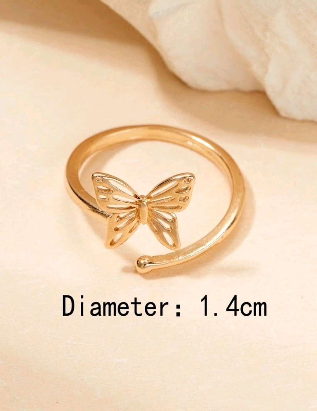 خاتم اصبع القدم زخرفة فراشة